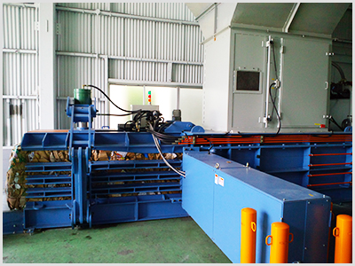 プレス後のダンボール